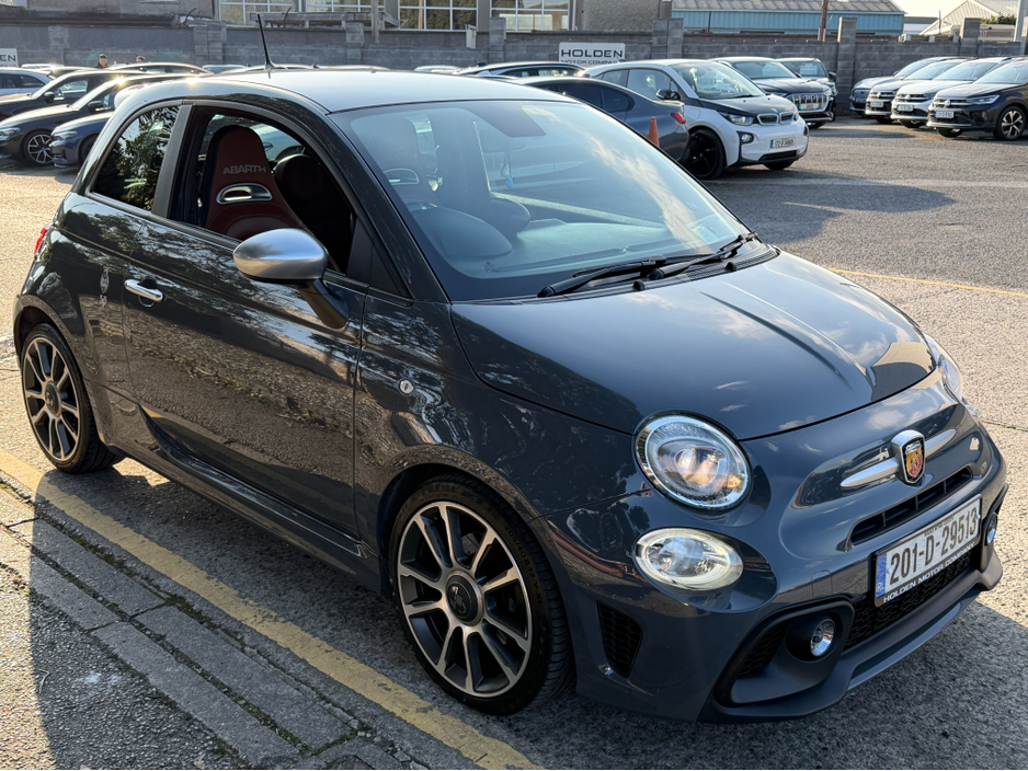 2020 Fiat Abarth - image 6