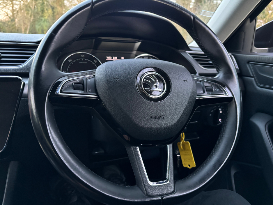 2017 Skoda Superb 1.6 TDI STYLE DSG COMBI €13,950