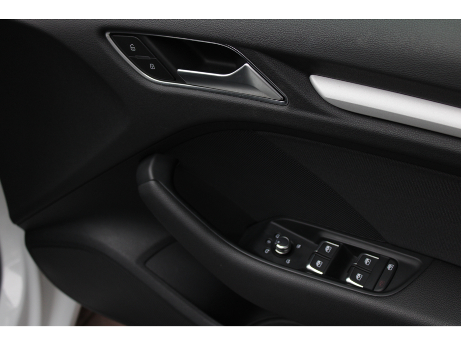 2019 Audi A3 - image 10