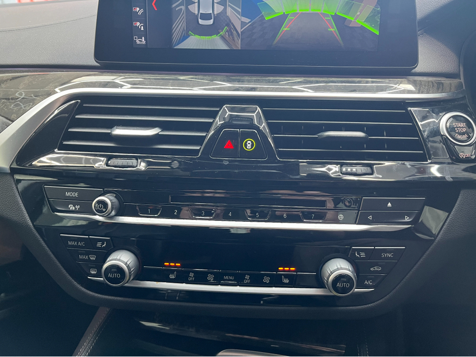 2018 BMW 5 Series - image 19