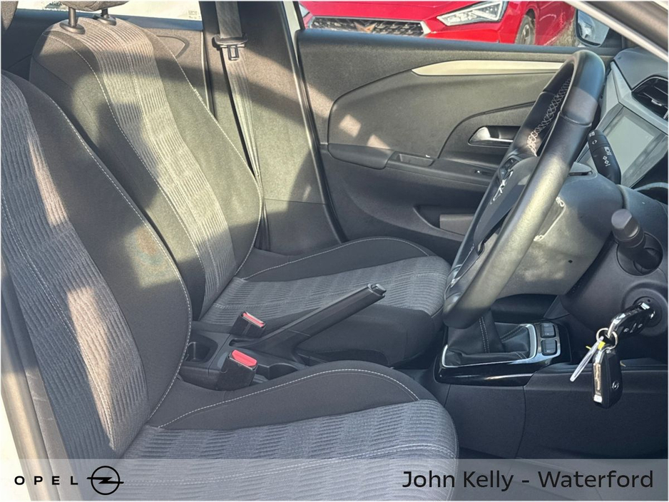 2023 Opel Corsa - image 10