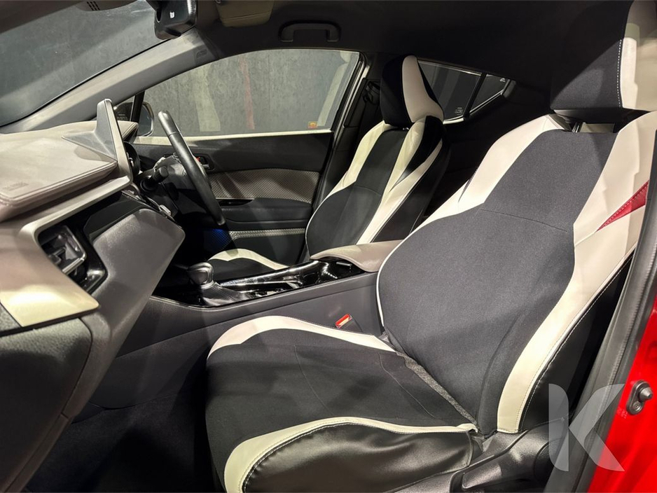 2019 Toyota C-HR - image 15