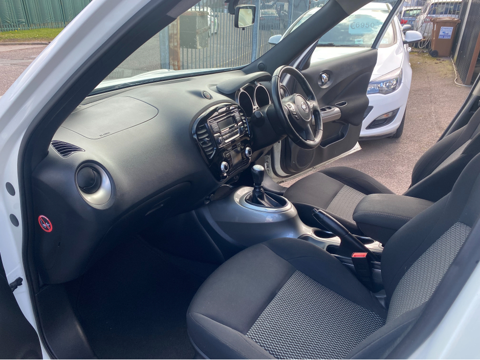 2016 Nissan Juke - image 12