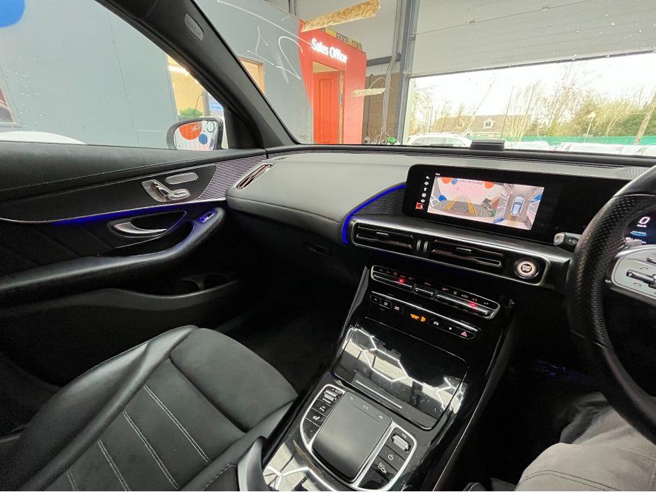 2021 Mercedes-Benz EQC - image 20