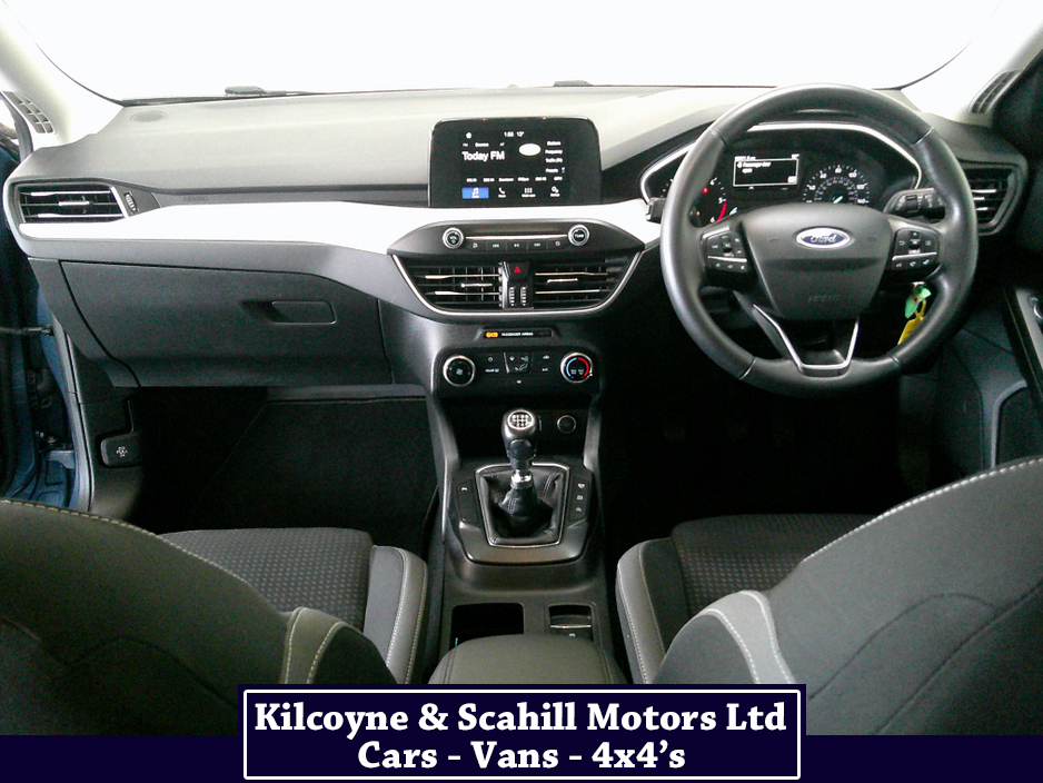 2019 Ford Focus - image 15