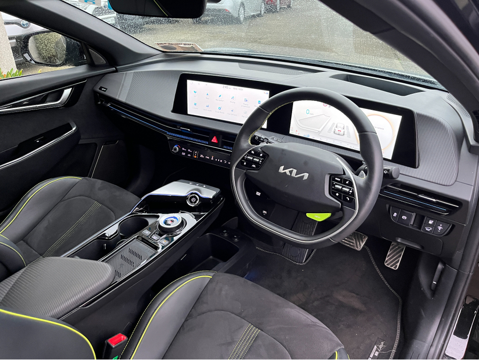 2025 Kia EV6 GT ELECTRIC //575BHP//MASSIVE SPEC//RARE//360 PARKING CAMERAS//MERIDIAN SOUND//HALF LEATHER HEATED BUCKET SEATS// €53,950