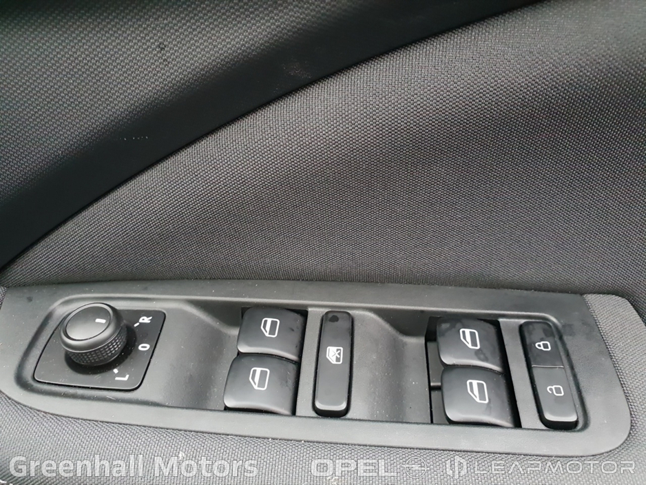 2025 Leapmotor T03 T03 Design €17,500