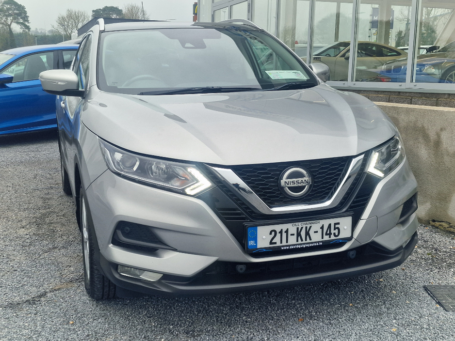 2021 Nissan Qashqai - image 2