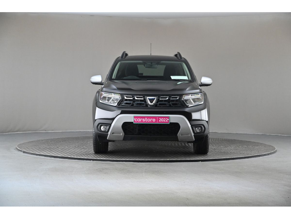 2022 Dacia Duster - image 2