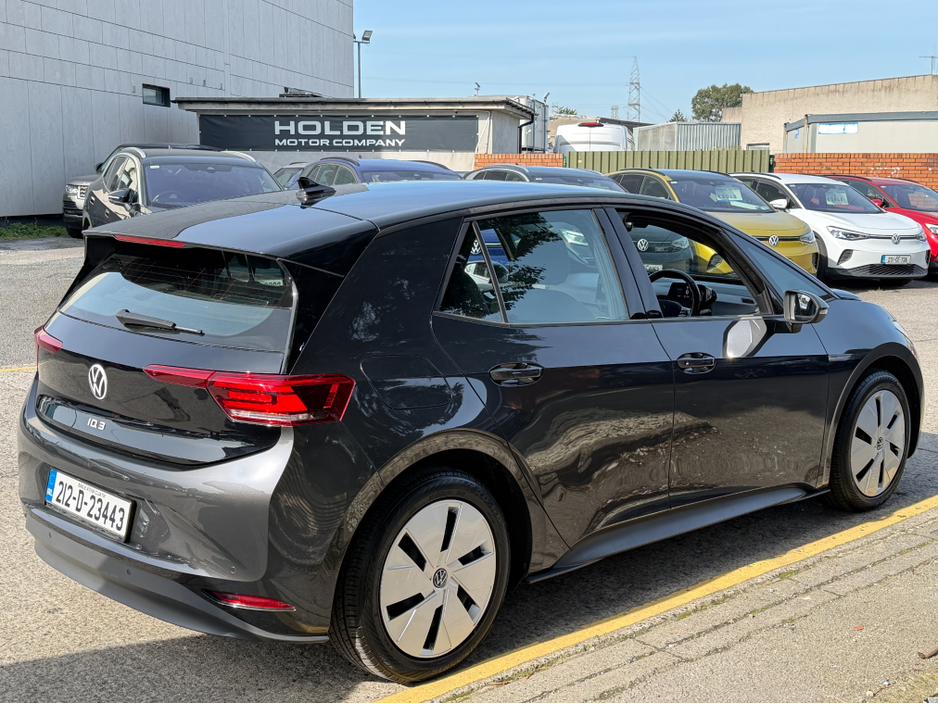 2021 Volkswagen ID.3 - image 9