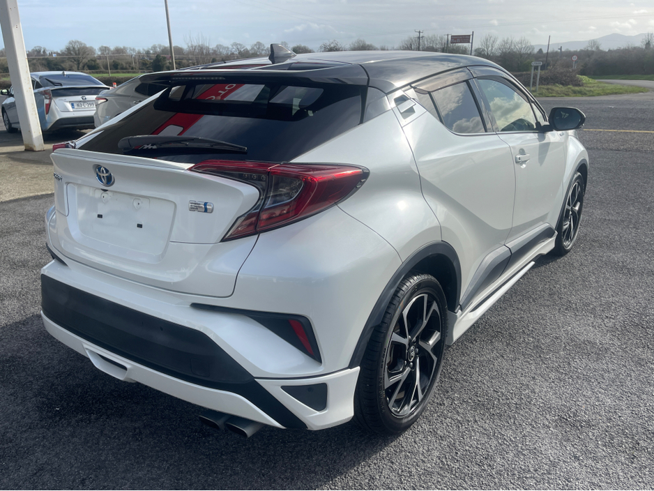 2019 Toyota C-HR - image 7