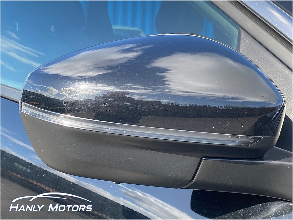 2023 Peugeot 5008 - image 22