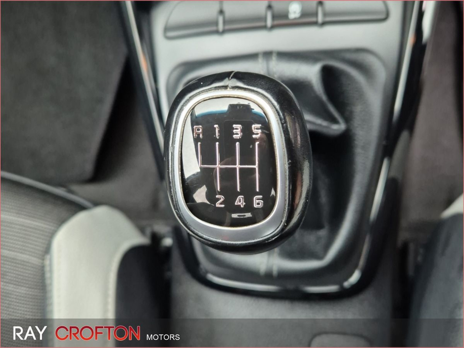 2017 Kia Stonic 1.4 K3 Petrol €16,950