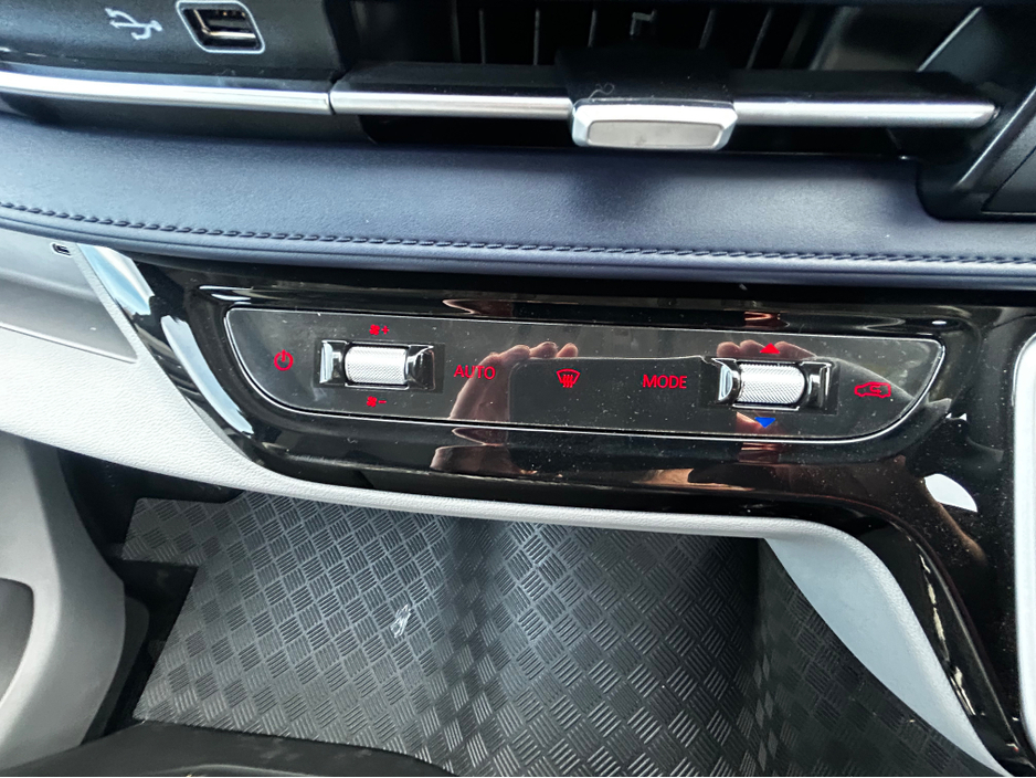 2026 Maxus Deliver 9 FWD LUX MODEL