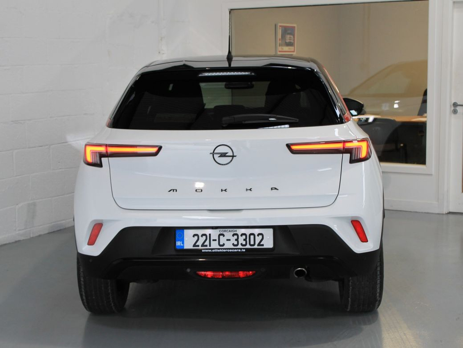 2022 Opel Mokka - image 7