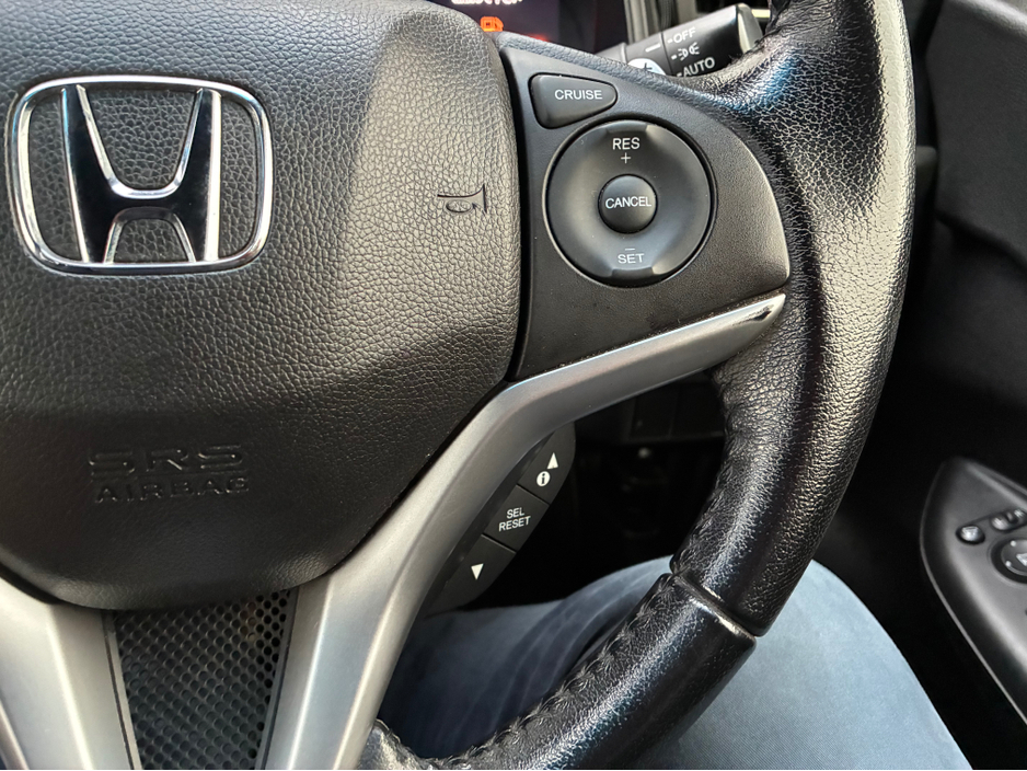 2016 Honda Fit DAA-GP5 €12,750