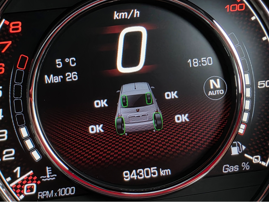 2017 Abarth 595 - image 45