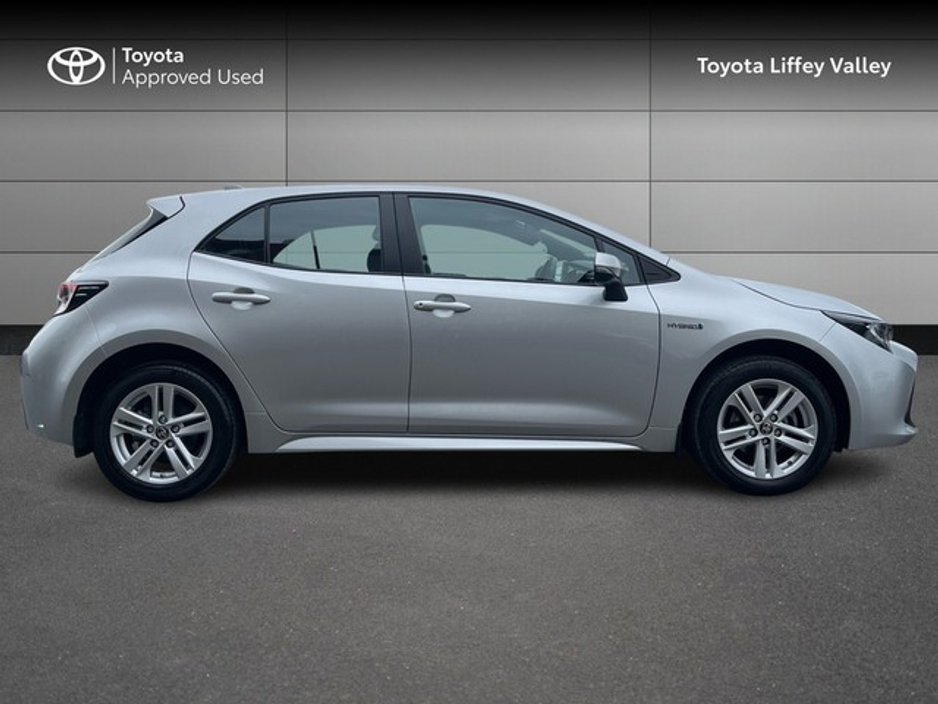 2022 Toyota Corolla - image 3