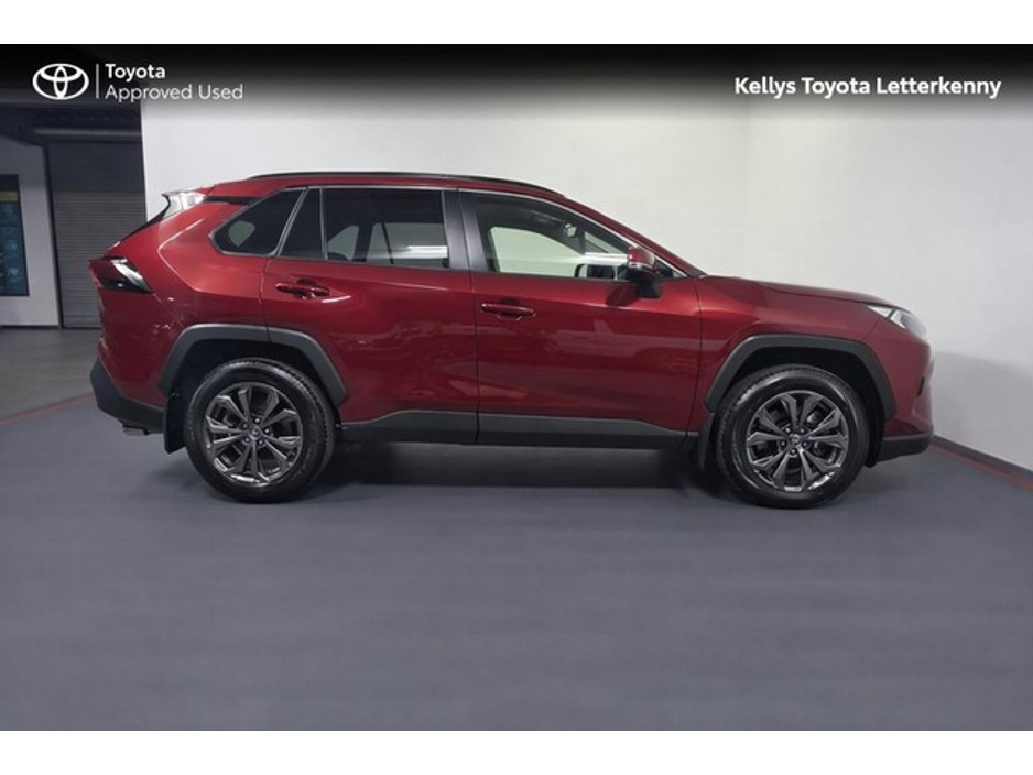 2023 Toyota Rav4 - image 3