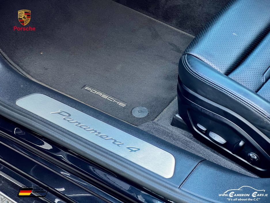 2022 Porsche Panamera - image 17