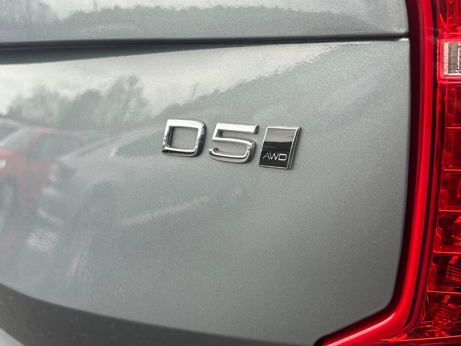 2017 Volvo XC90 D5 (235hp) AWD Momentum Geartronic