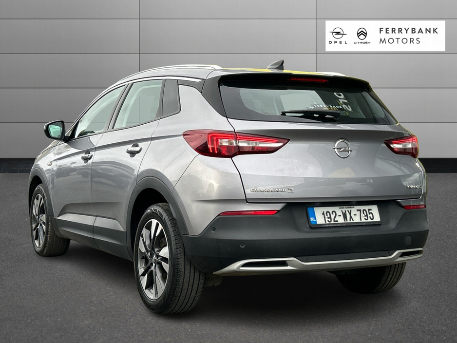 2019 Opel Grandland X - image 3