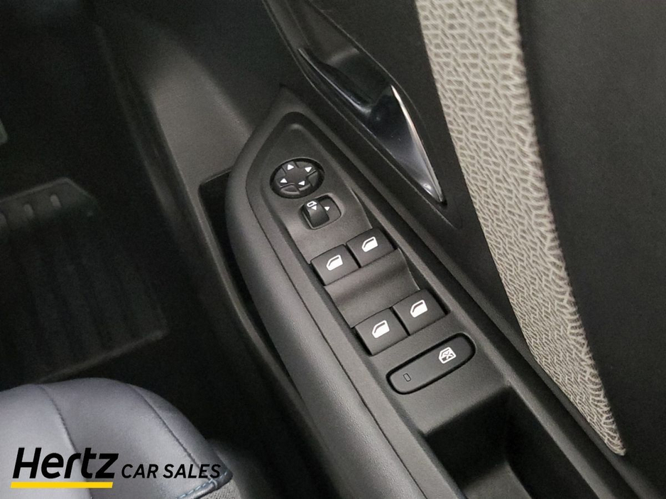 2023 Citroen C4 - image 19