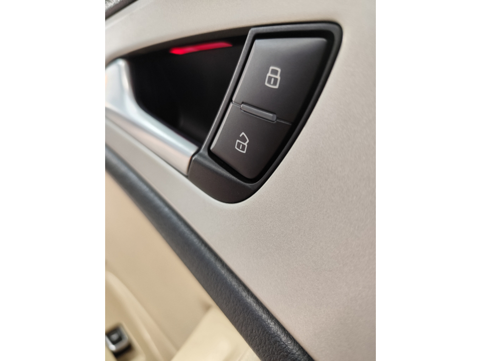 2015 Audi A6 - image 21