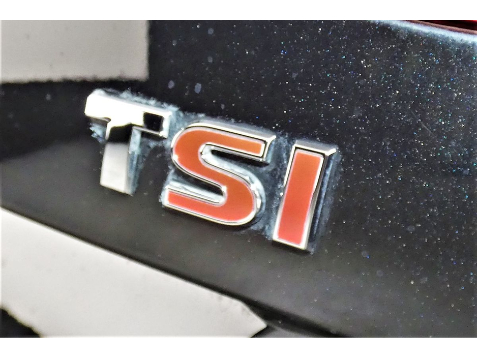 2018 Volkswagen Touran - image 26