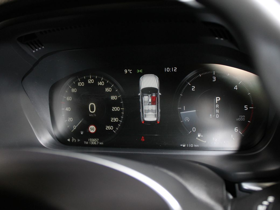 2019 Volvo XC60 - image 15