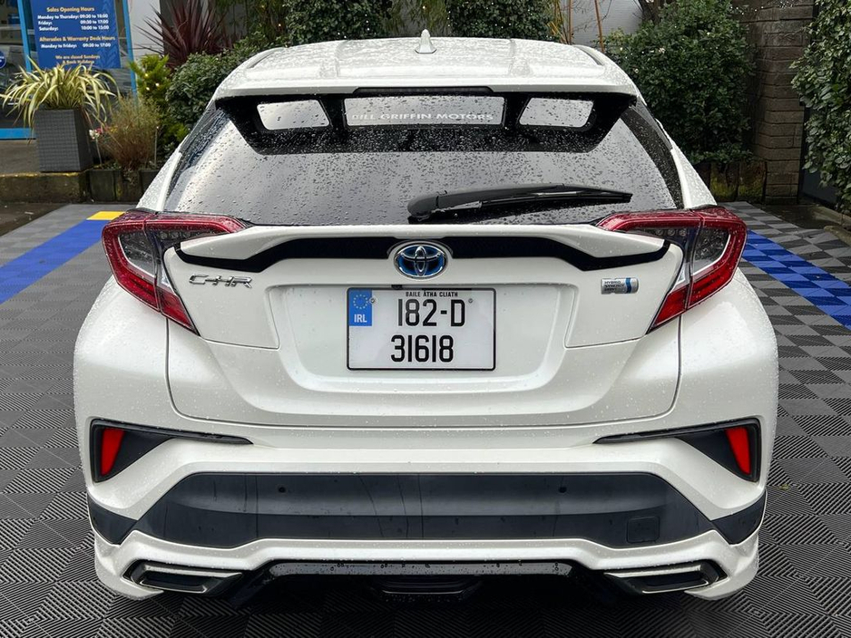 2018 Toyota C-HR MODELLISTA 1.8 HYBRID // 18" DIAMOND CUT ALLOYS // HEATED SEATS // PARKING SENSORS €19,900
