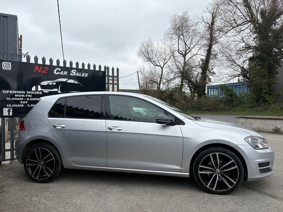 2016 Volkswagen Golf - image 7