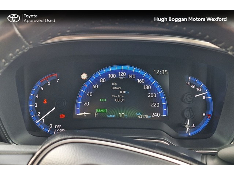 2021 Toyota Corolla HYBRID, REALLY LOW MILEAGE! €22,995