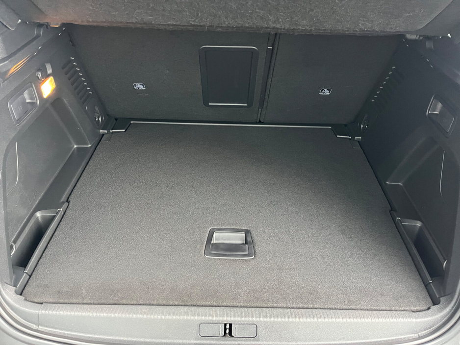 2023 Peugeot 3008 1.2 PureTech 130bhp Auto 6.4 Allure