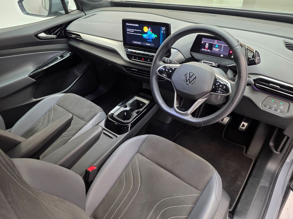 2023 Volkswagen ID.4 - image 8