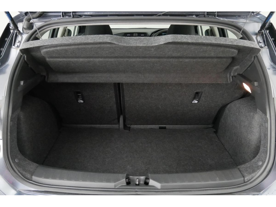 2019 Nissan Micra - image 23