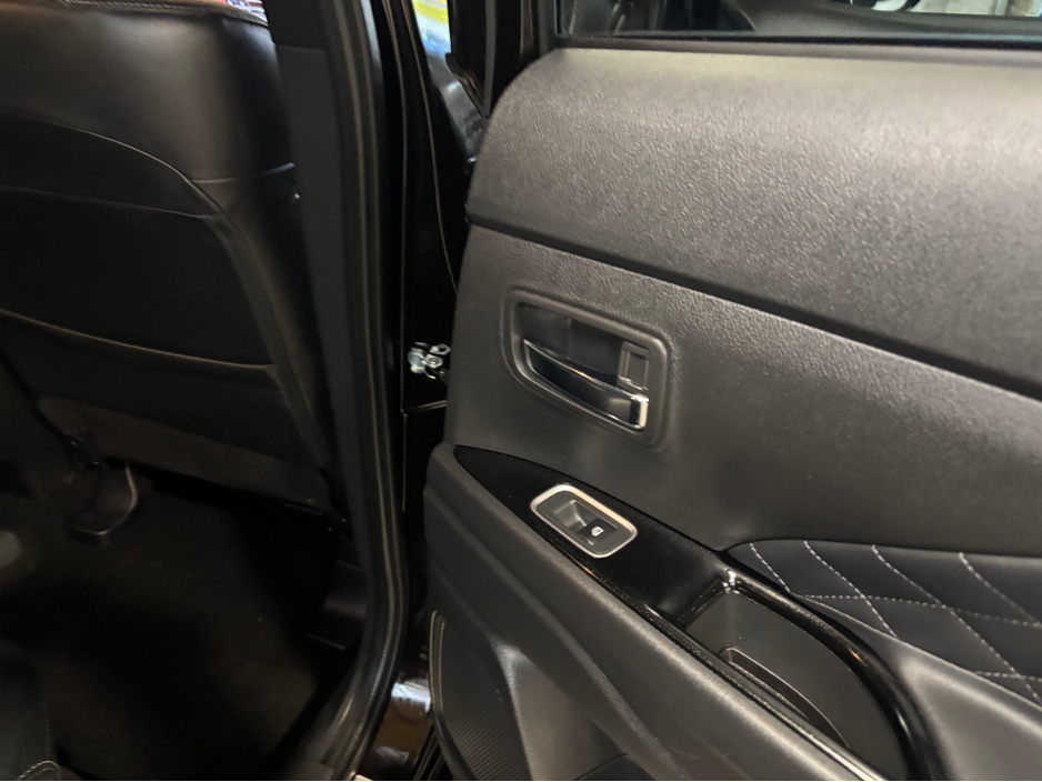 2019 Mitsubishi Outlander OUTL PHEV S-EDI S-EDITION 4DR AUTO €20,999