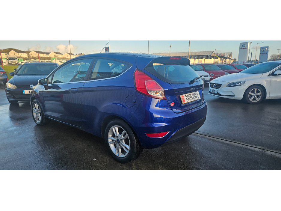 2014 Ford Fiesta ZETEC 1.2 petrol 3dr low miles €5,995