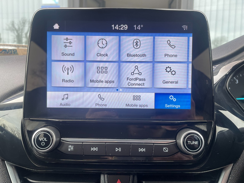 2020 Ford Fiesta - image 13