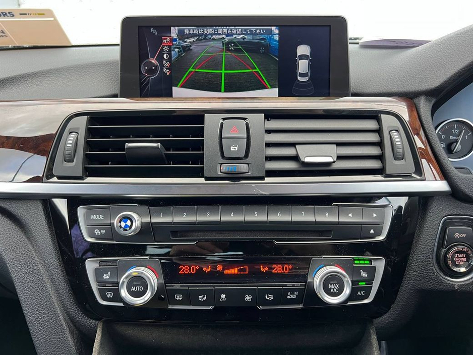 2014 BMW 3 Series - image 7