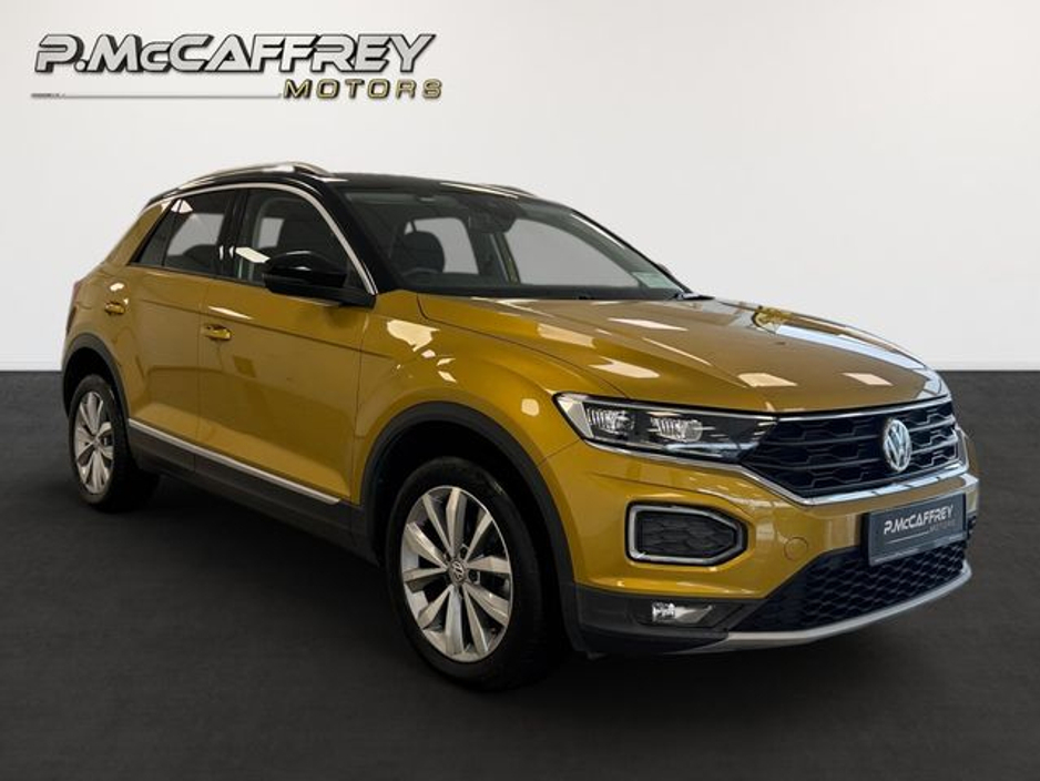 2020 Volkswagen T-Roc - image 3