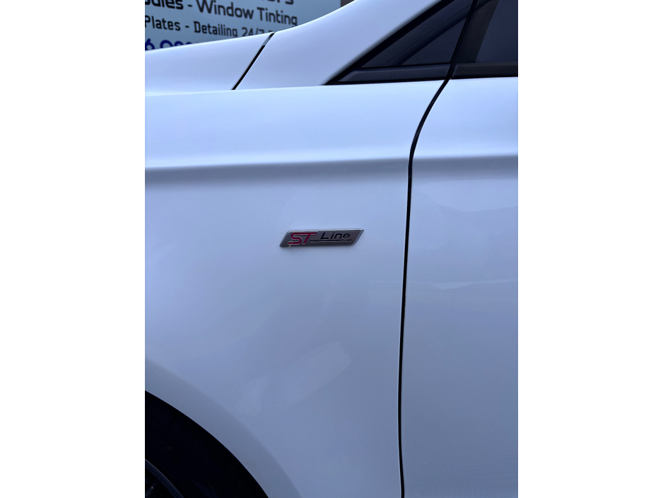 2018 Ford Mondeo - image 10