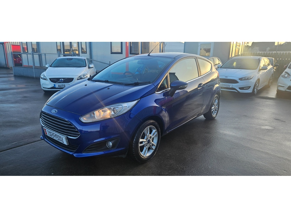 2014 Ford Fiesta ZETEC 1.2 petrol 3dr low miles €5,995