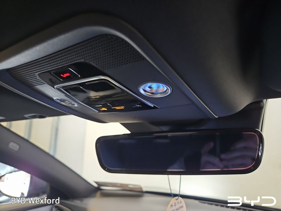 2025 BYD Seal - image 40