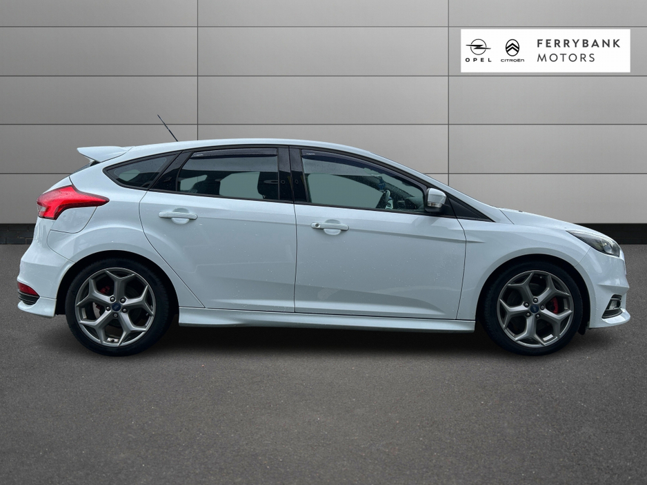 2016 Ford Focus MCA ST2 2.0 TDCI 180PS M6 FWD 4DR €17,950