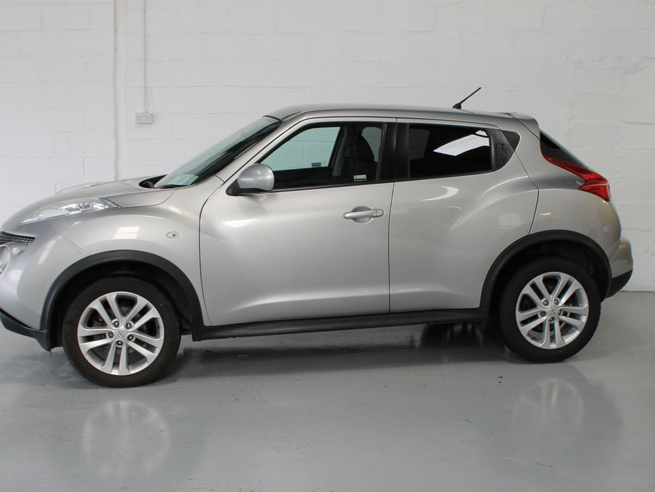 2014 Nissan Juke - image 4