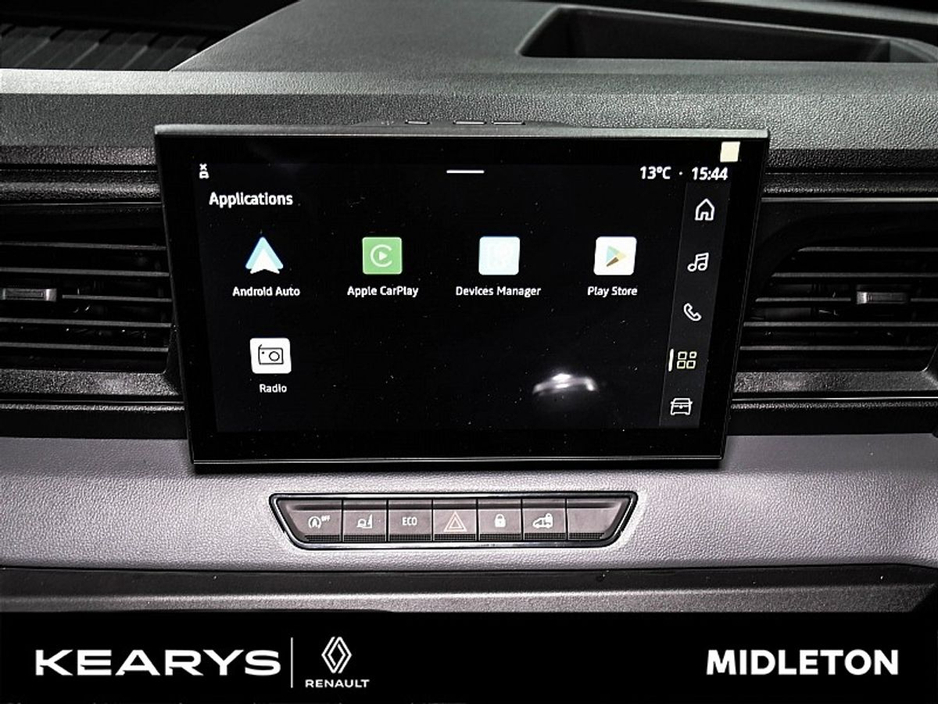 2026 Renault Master - image 11