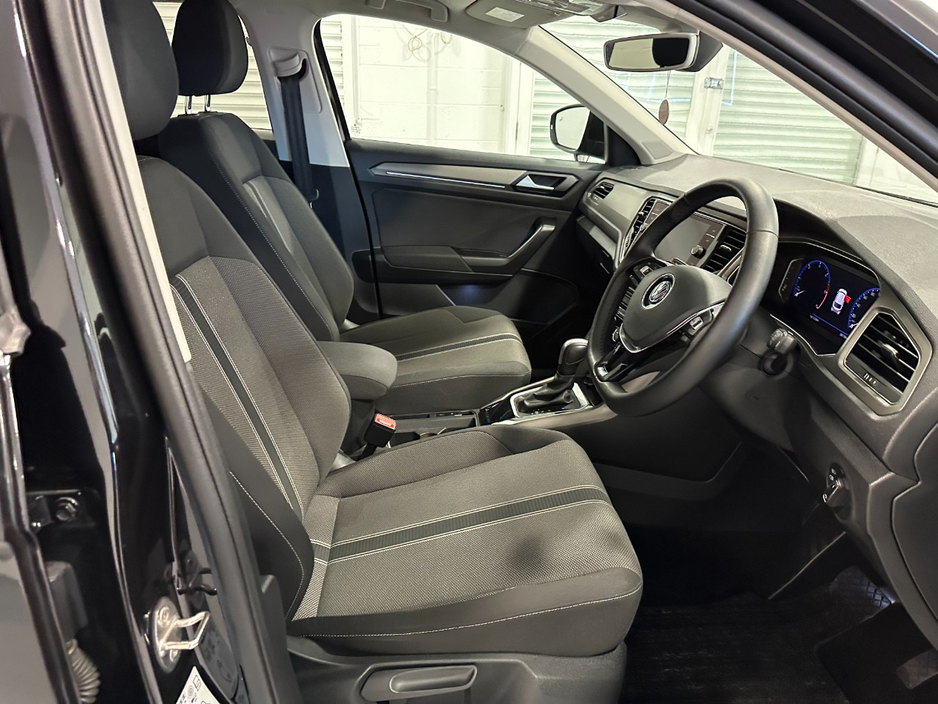 2020 Volkswagen T-Roc - image 20