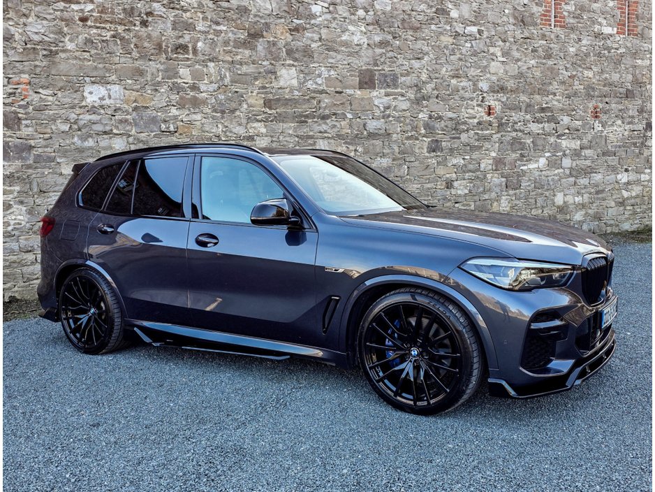 2022 BMW X5 - image 26