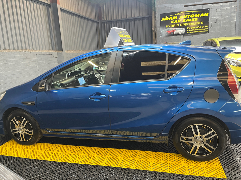 2016 Toyota Aqua 2016 hybrid auto €10,995